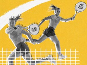 Decorative image of women playing tennis representing how organic search and paid search work together.